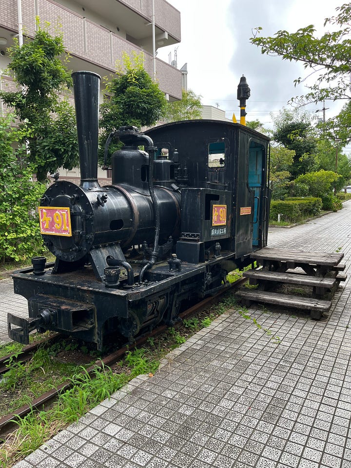 pictures of a steam train and car park in Hamamatsu City, Japan