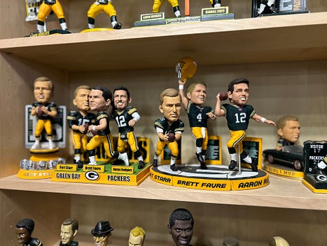 bobblehead, shelves, gallery