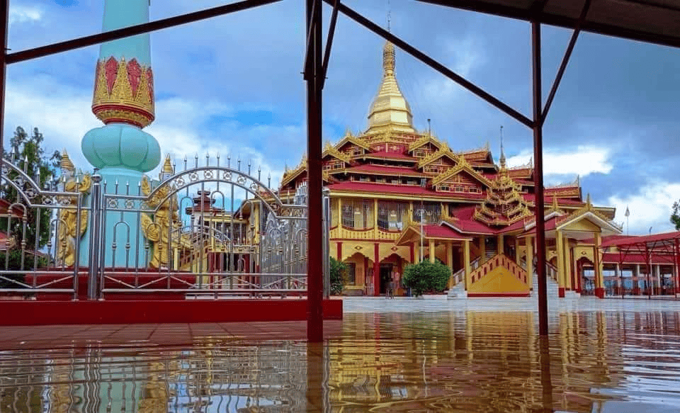 ပုံစာ - ဖောင်တော်ဦးဘုရား ရင်ပြင်တော်အပေါ် ရေနစ်မြုပ်နေတဲ့ မြင်ကွင်း ဓာတ်ပုံ - PJN