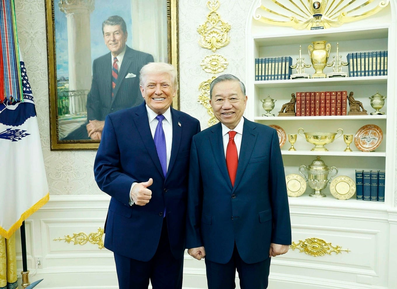 Tổng Bí thư Tô Lâm gặp Tổng thống Donald Trump - Báo VnExpress