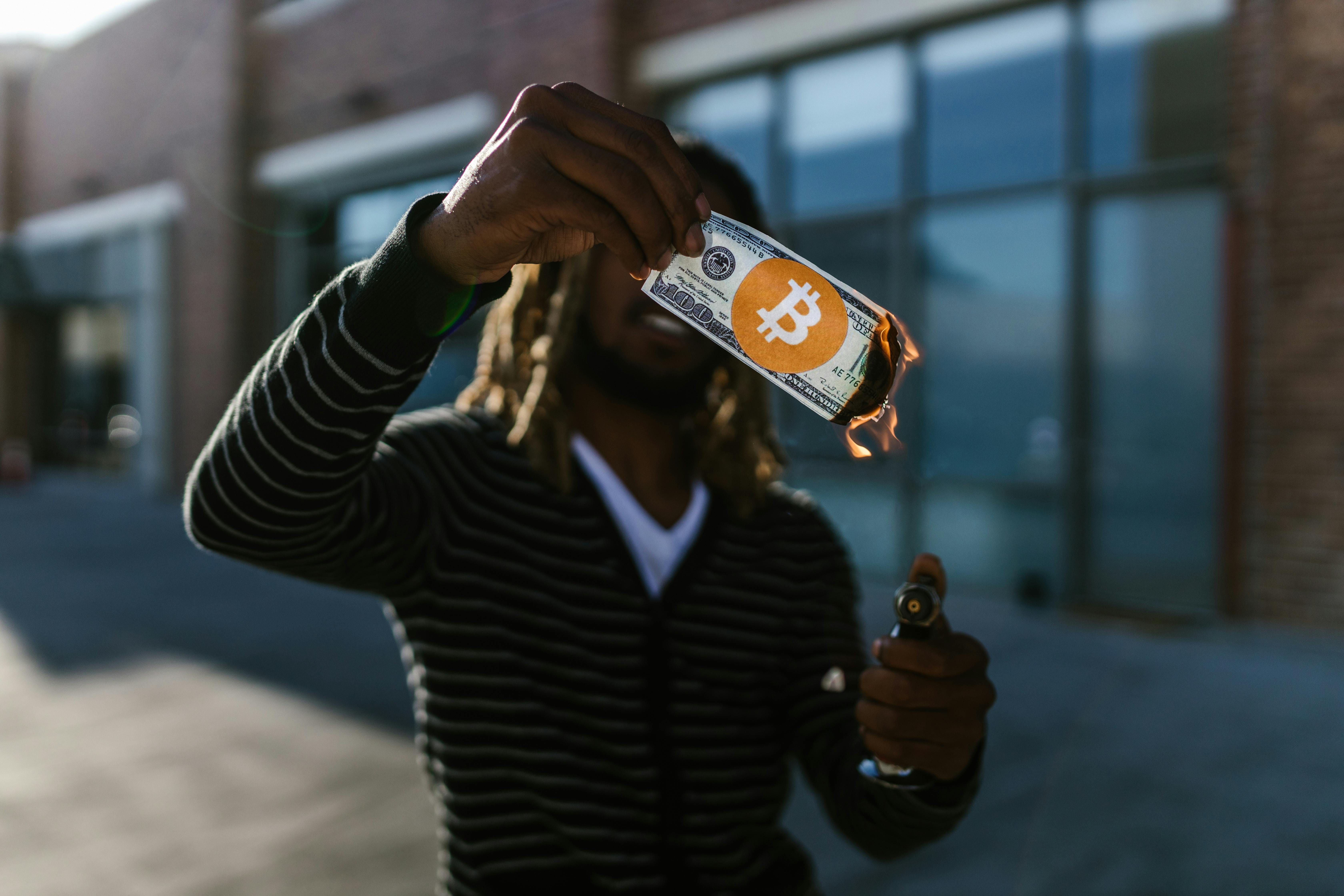 How safe are stablecoins?