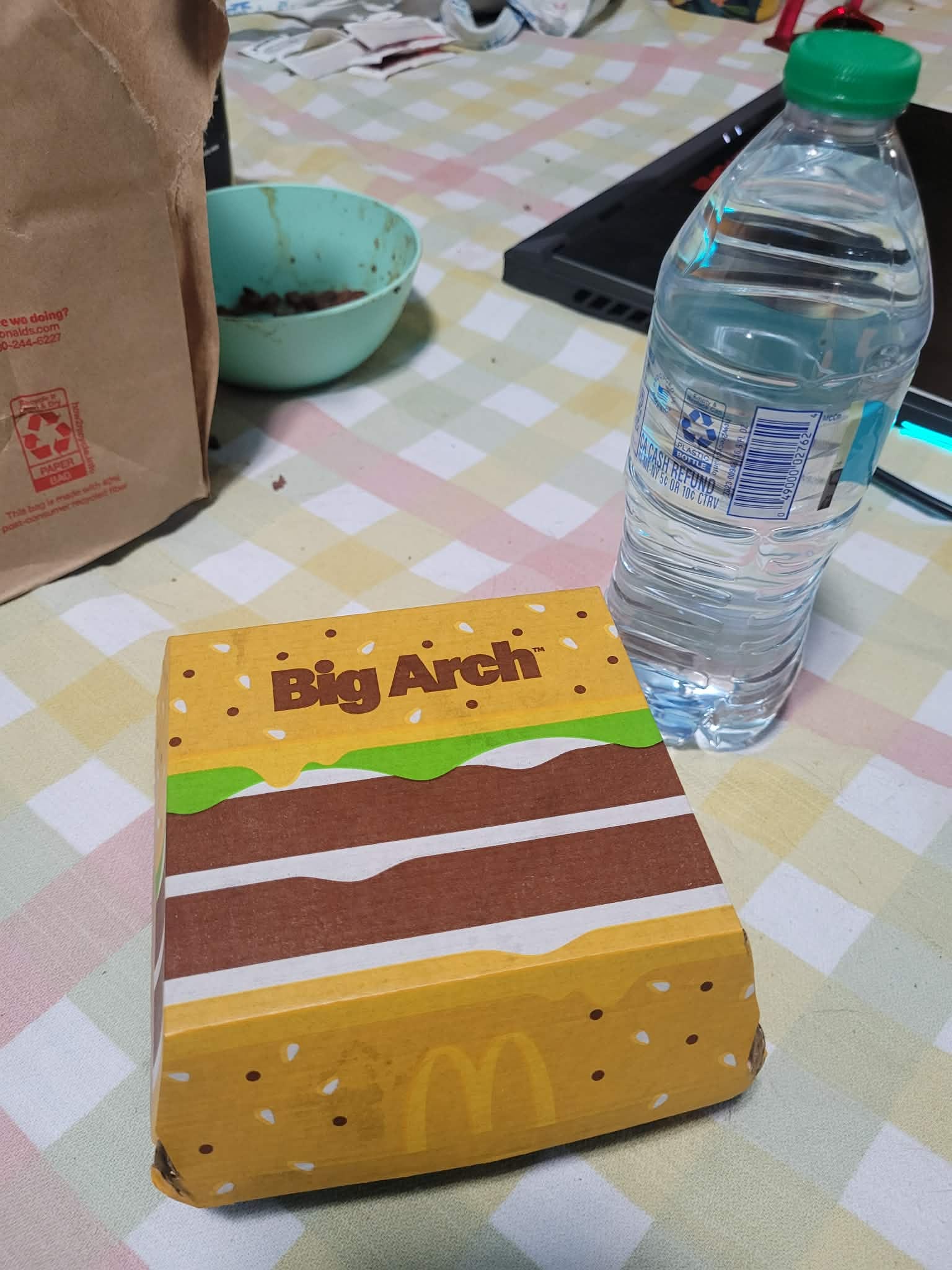 LYT's Fast Food Review: McDonald's Big Arch