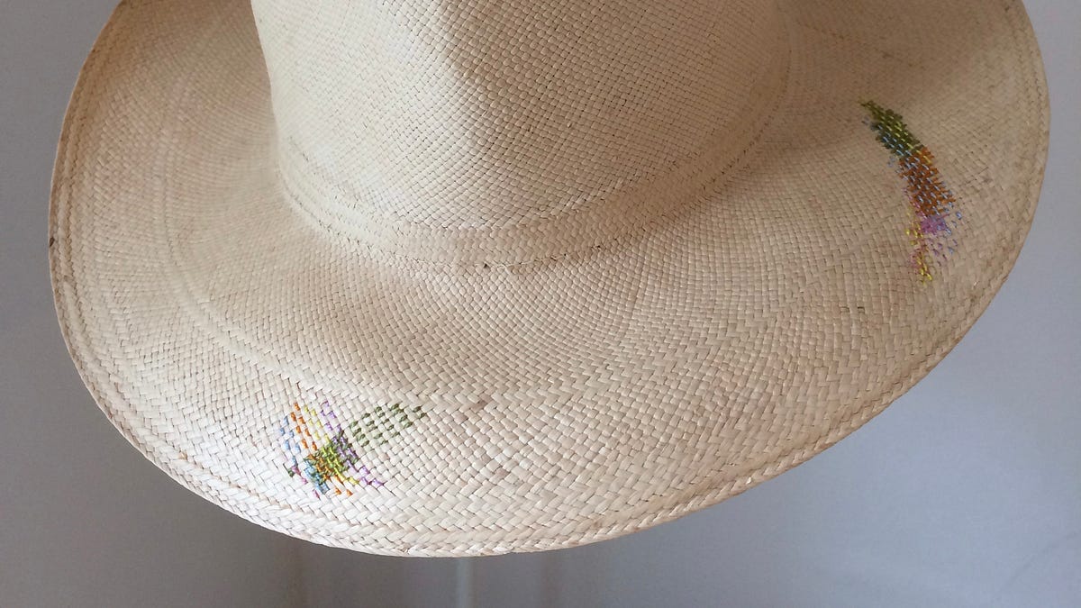 How to repair a straw hat - by Zoe Robinson