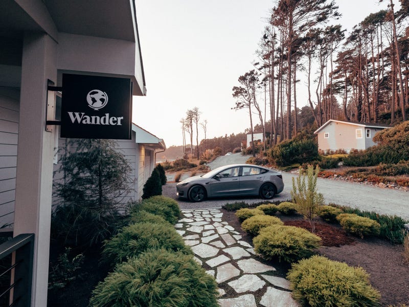 Wander Offers Remote Workers Rental Homes With Fancy Desks, Teslas -  Business Insider