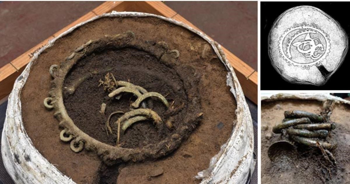 Pre-excavation photograph of hoard prior to excavation in GUARD Archaeology’s Finds Lab; Xray of hoard; Cup-ended penannular bracelet. Source: GUARD Archaeology