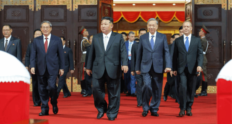 Kim Jong Un holds talks with Chinese, Vietnamese dignitaries ahead of mass games Kim Jong Un holds talks with Chinese, Vietnamese dignitaries ahead of mass games