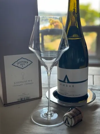 Lyn M. Archer samples Ambar Estate's 2022 Blanc de Blancs using the Josephinen Hütte No. 4 Champagne flute