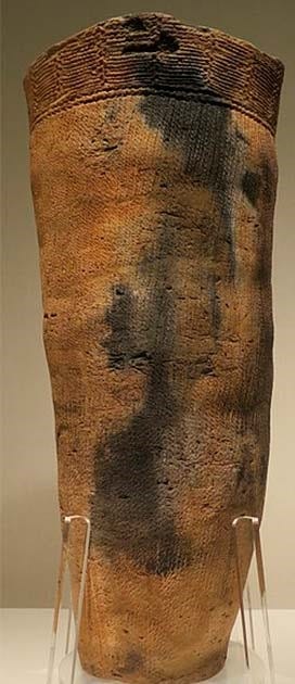 Early stage of Jomon pottery. (Public Domain) Early stage of Jomon pottery. (Public Domain)