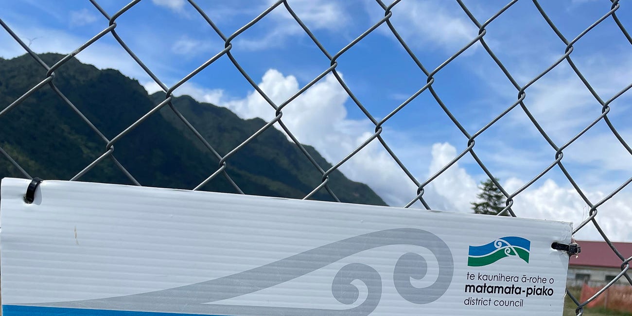 Rabbit Holes: Authentic Independent Media or Controlled Opposition?