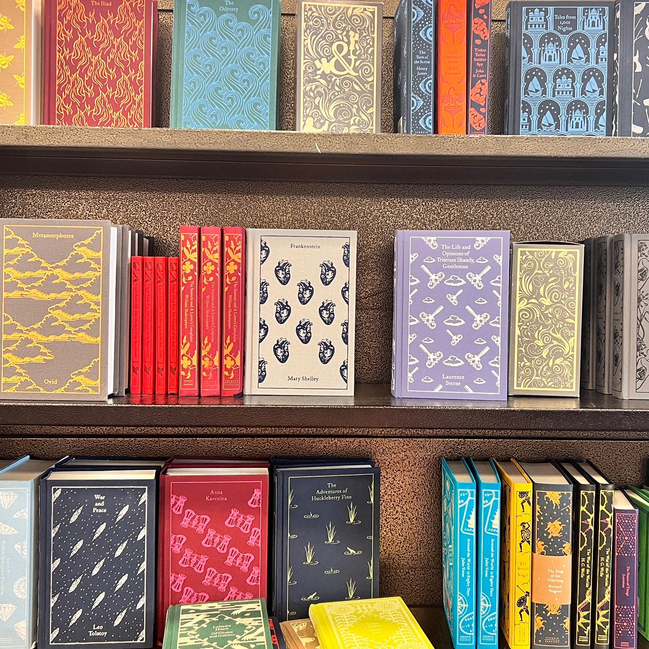 Substack profile picture for @bookstores