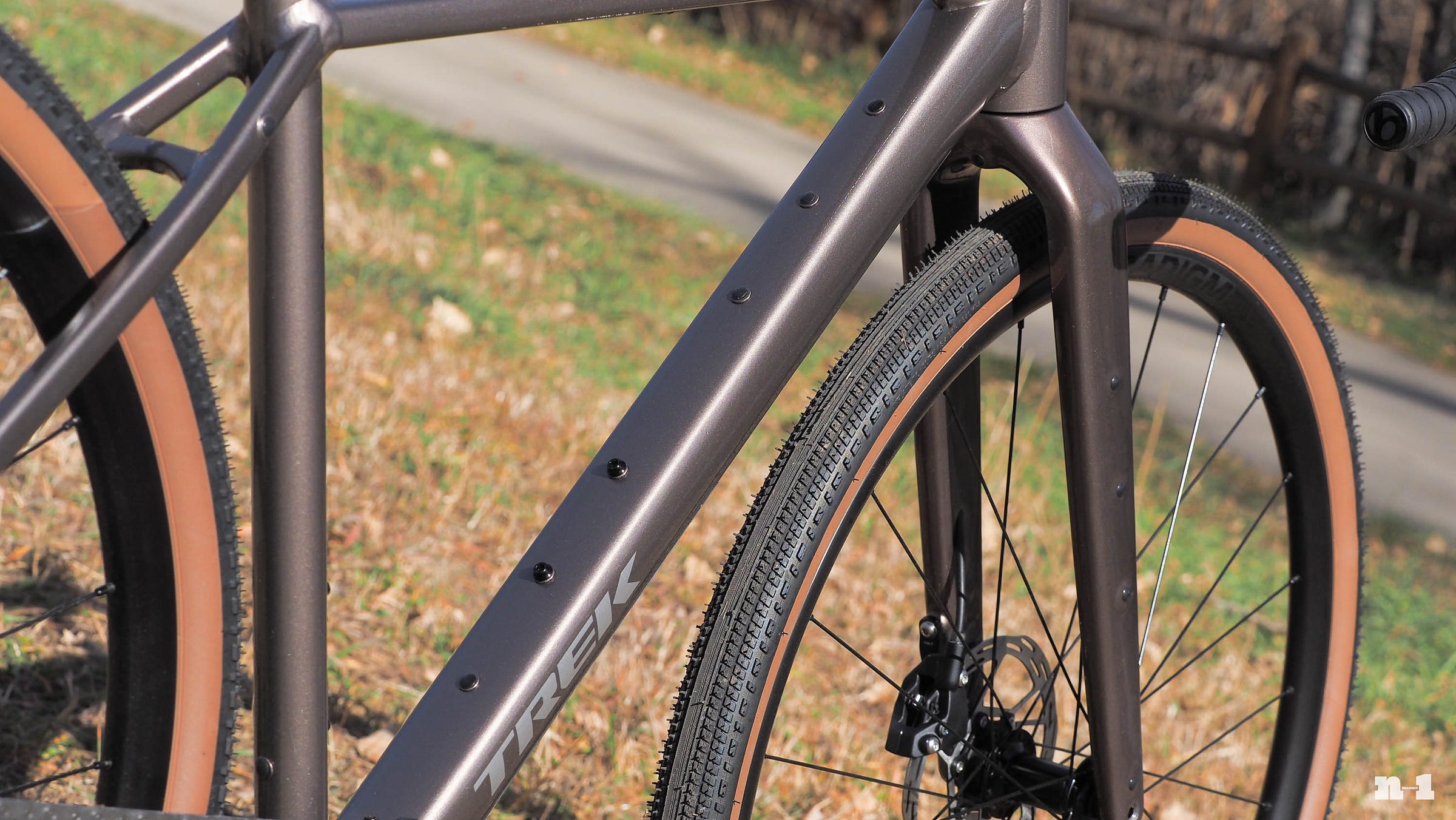 Trek Checkpoint ALR down tube mounts