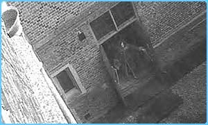 CBBC Newsround | UK | Palace 'ghost' caught on camera