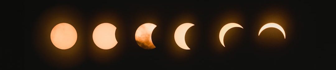 The Philosophy of the Moon - Alex - Left Brain Mystic