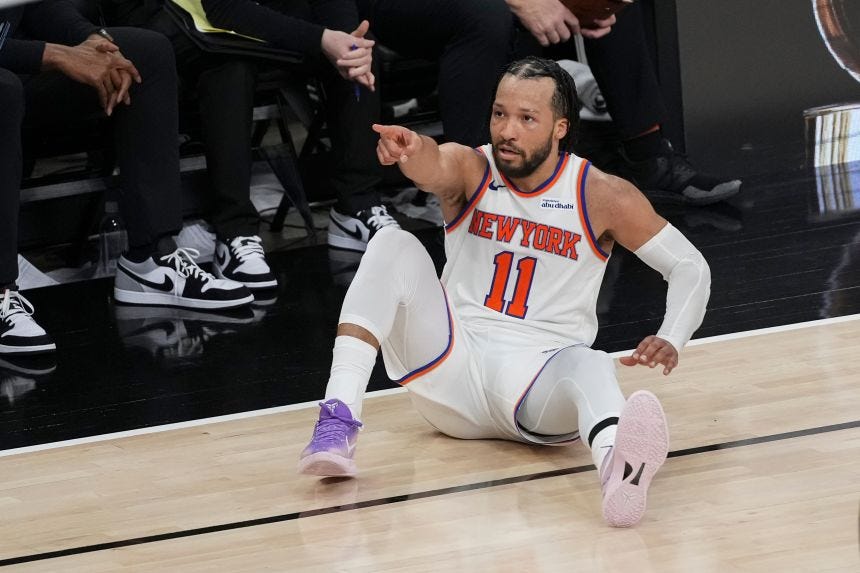 New York Knicks steal a back-and-forth Game 1 of the NBA Finals | CNN