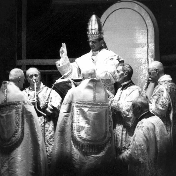 Pope Paul VI wearing a Papal tiara in 1963. Pope Paul VI's tiara was  donated by Milan, where Giovanni Battista Montini had... – @deadpopes on  Tumblr