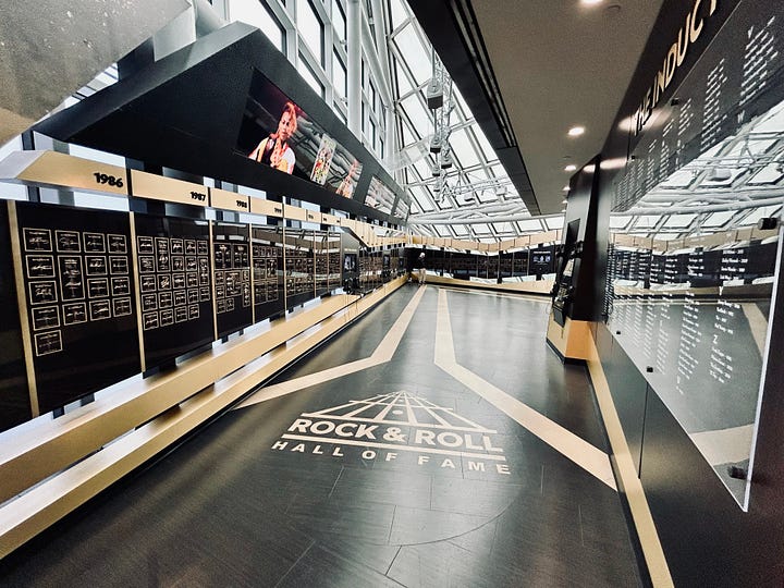 exhibits, display, floor, windows, signs