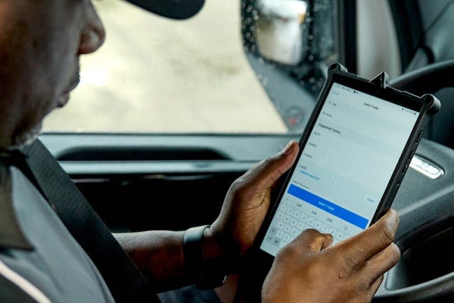 Samsara's worker with Qualtrics app