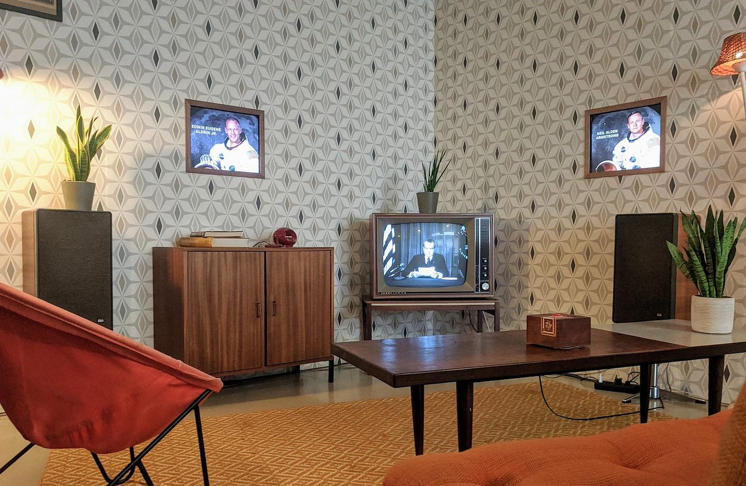 In Event of Moon Disaster (@deepfakemoon) / Twitter