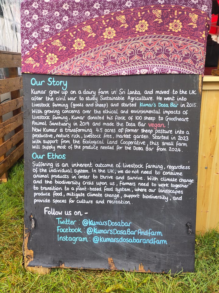 idli sambar chammandi; chalkboard with Kumar idli story.