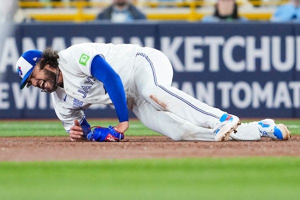 New Blue Jays RHP Cody Ponce carted off in third inning of debut with right knee discomfort - The Globe and Mail New Blue Jays RHP Cody Ponce carted off in third inning of debut with right knee discomfort - The Globe and Mail