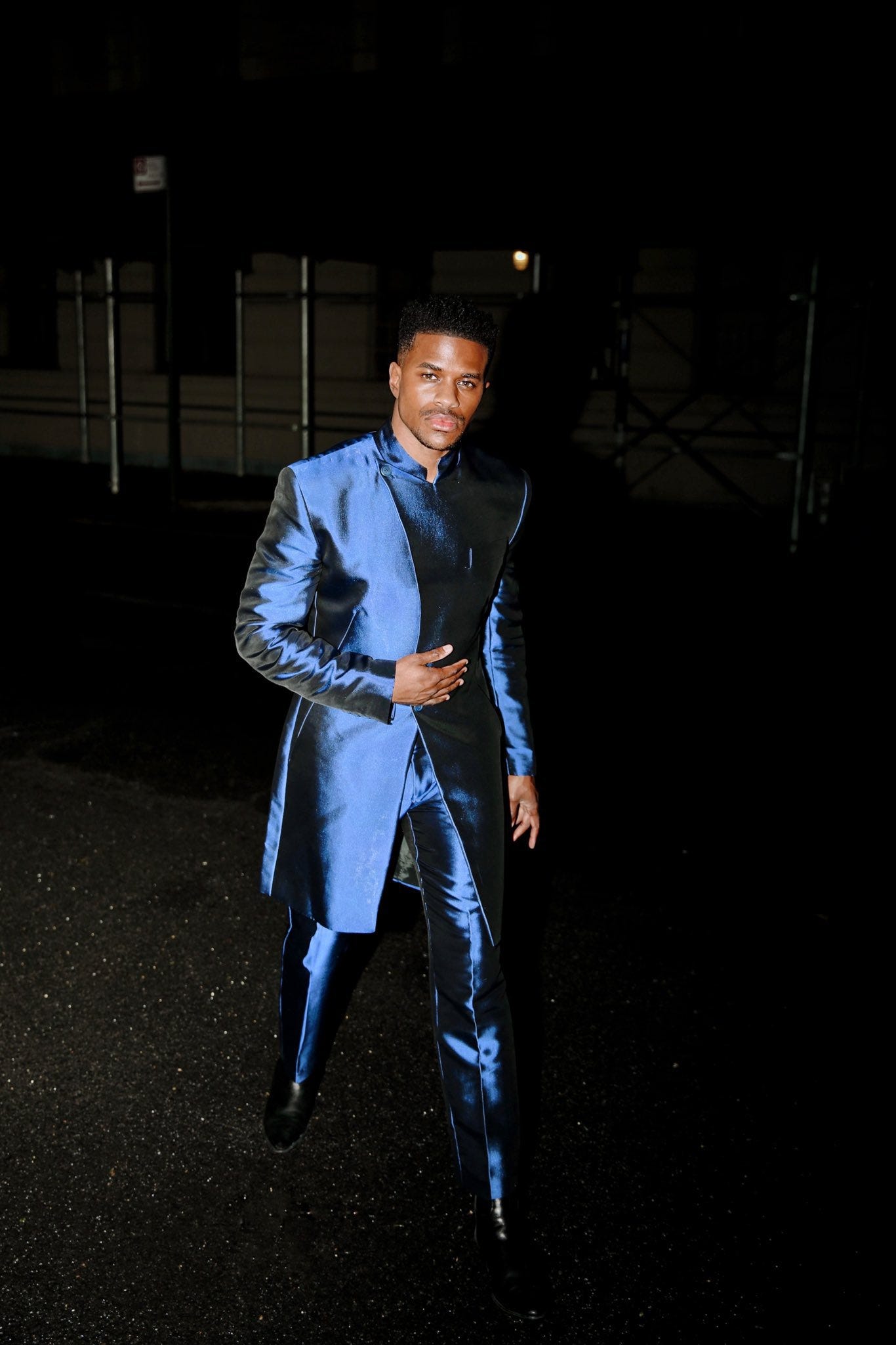 Kea on X: "I love all these Met Gala teases we're getting!! Jeremy Pope in vintage  Alexander McQueen, styled by Law Roach 🙂‍↕️ https://t.co/n70lXHvThf" / X