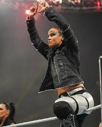 Shayna Baszler 👑♠️ | Greatest Week in History kickoff show. #LimbByLimb  #wwe #wweraw | Instagram