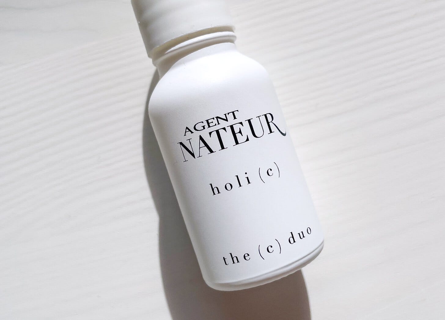 Agent Nateur Holi (C) Agent Nateur Holi (C)