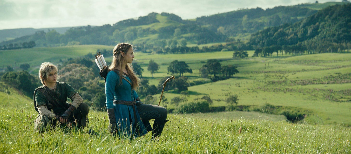 Benjamin Evan Ainsworth (esq.) e Bo Bragason como Link e Zelda, respectivamente, no set de filme de 'The Legend of Zelda'