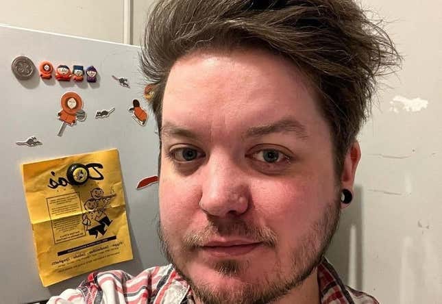 Photograph of comic book artist Ian McGinty. Photograph of comic book artist Ian McGinty.