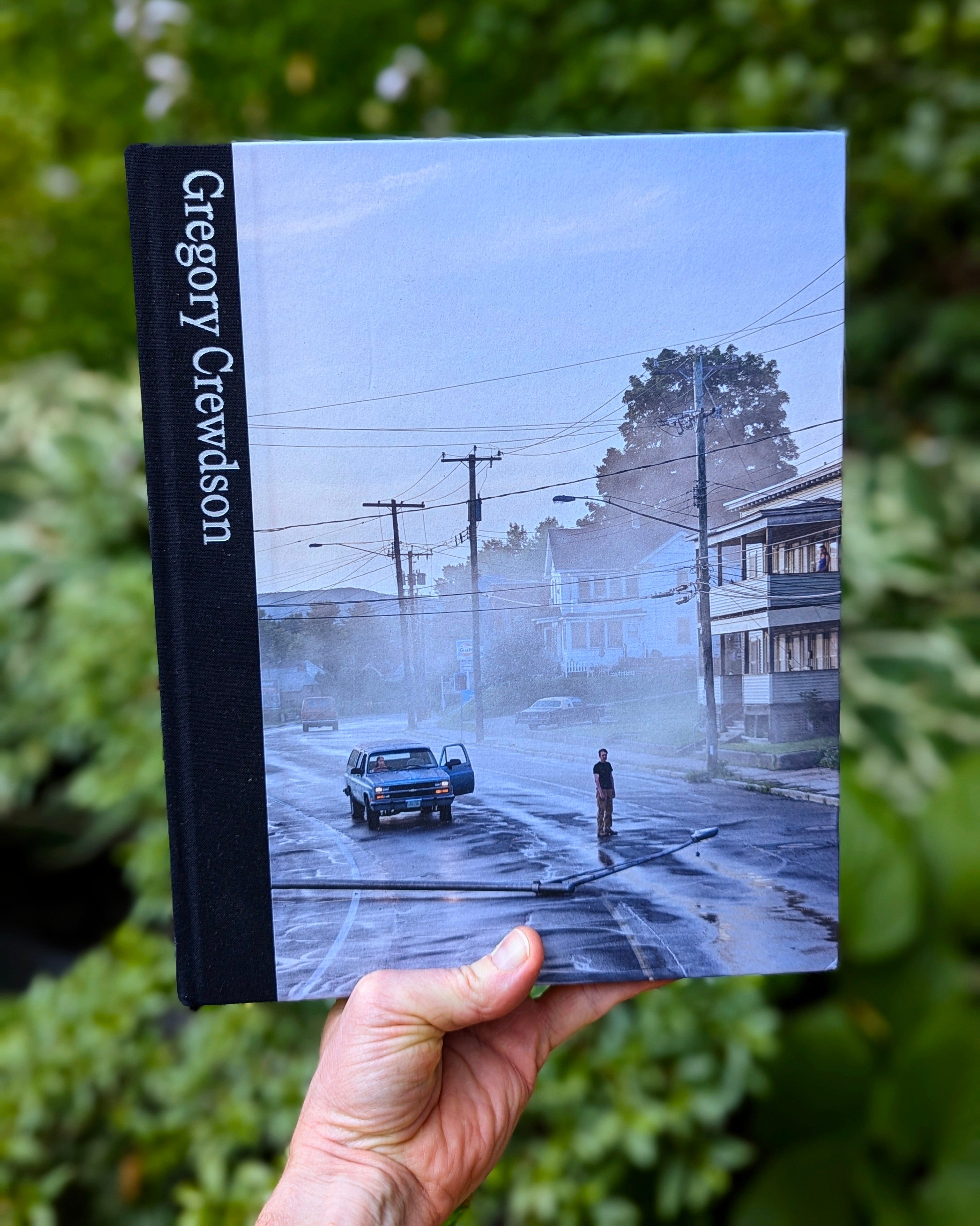 洋書 Gregory Crewdson Amazon | Gregory Crewdson | Moser, Walter | Surrealism