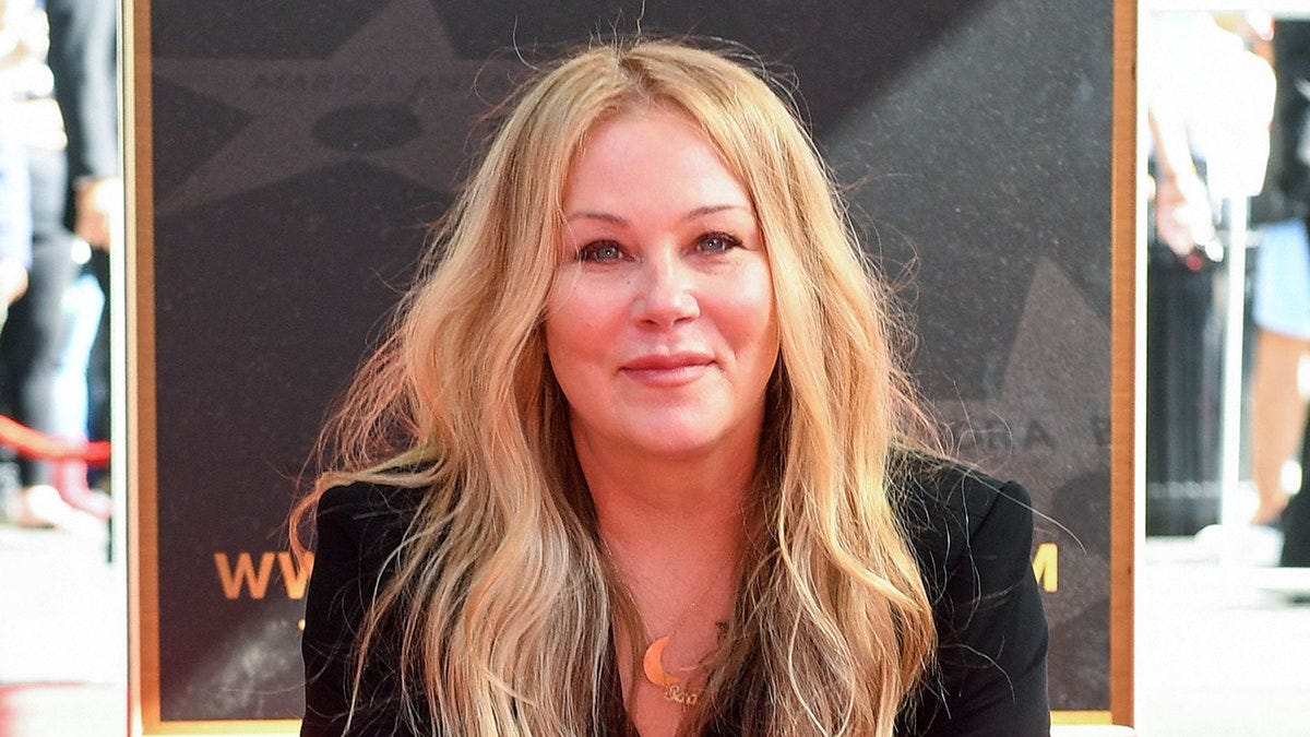 Porno film: Yosh sayyoh