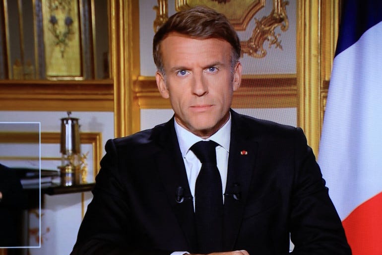 Colère et honte", "transparence" sur le maintien de l'ordre, "réponses" à  la jeunesse : ce qu'il faut retenir de l'allocution d'Emmanuel Macron après  le 17 octobre