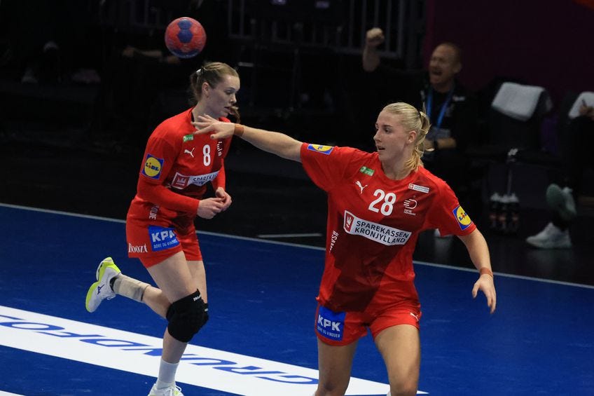 Start Exploziv la Mondialul de Handbal Feminin 
