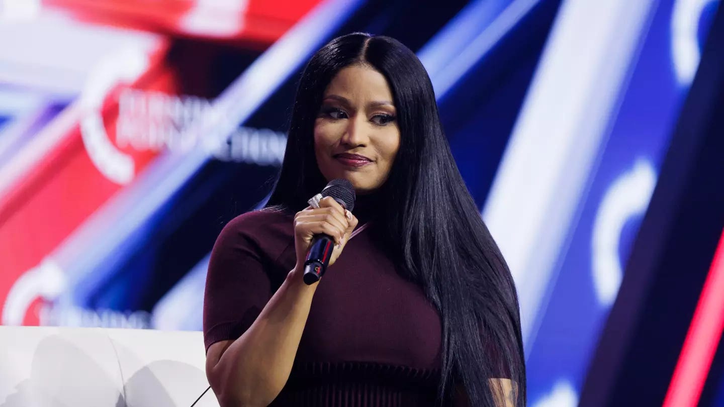 Petitions to deport Nicki Minaj surpass 120,000 signatures Petitions to deport Nicki Minaj surpass 120,000 signatures