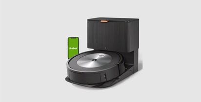 iRobot j7+ Roomba Robot aspirapolvere Manuale dell'utente - Manuali+