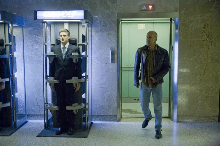 One looks professional. One is real. (Surrogates, 2009)