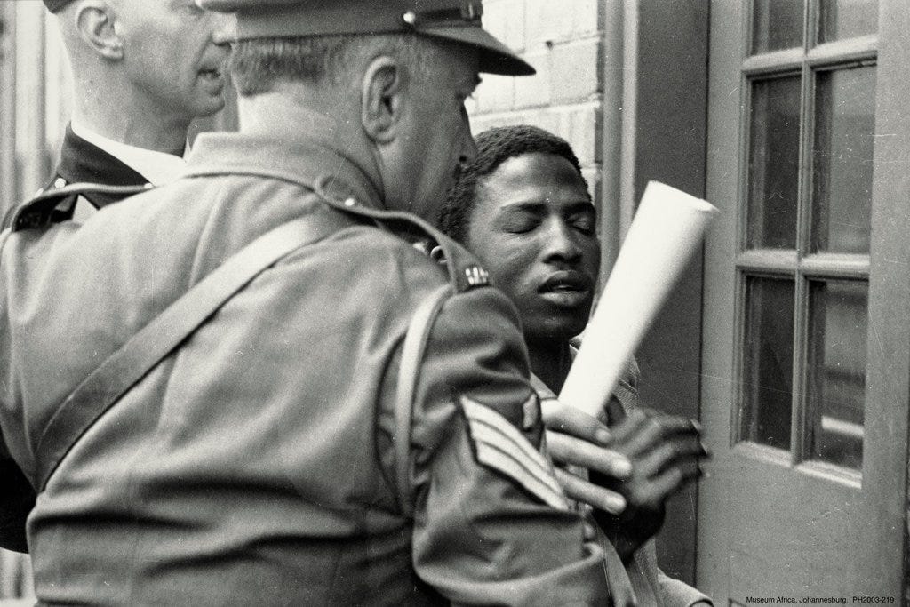 Peter Magubane's Photos From Apartheid-Era South Africa - The New York ...