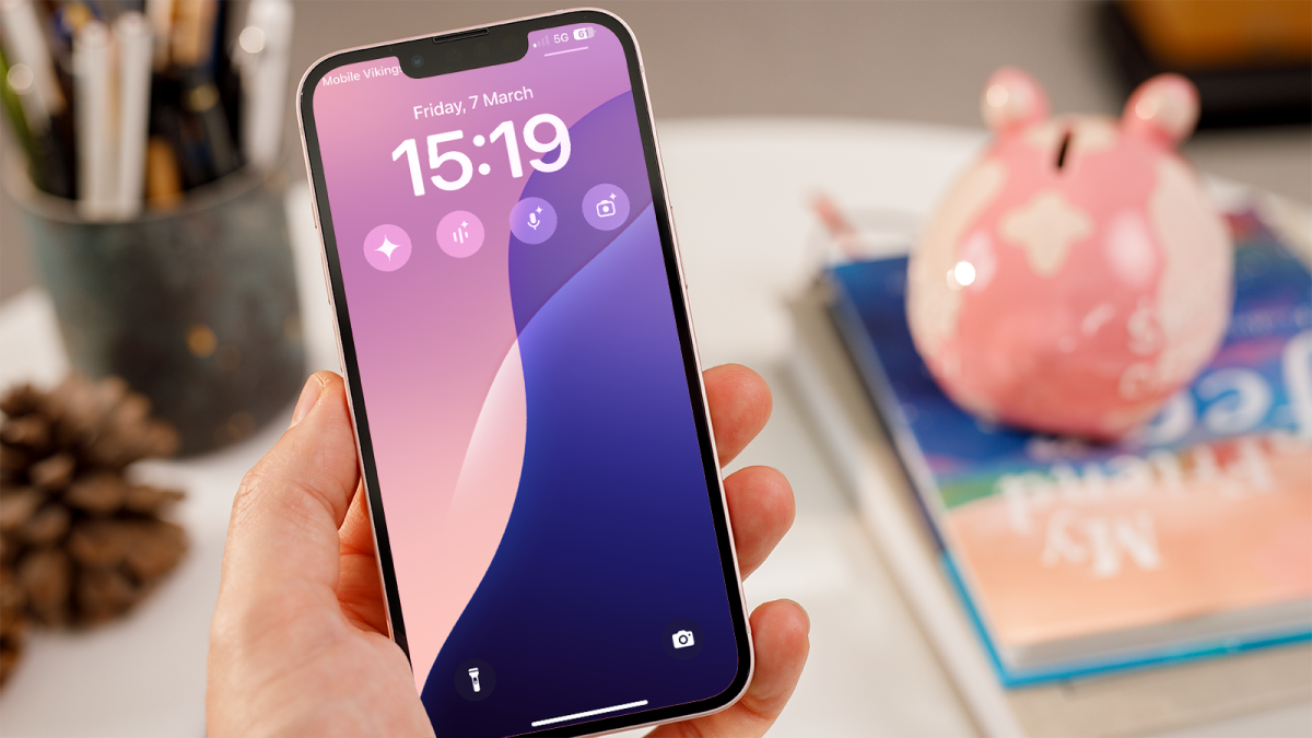 How to Use Gemini on Your iPhone - Tech Advisor