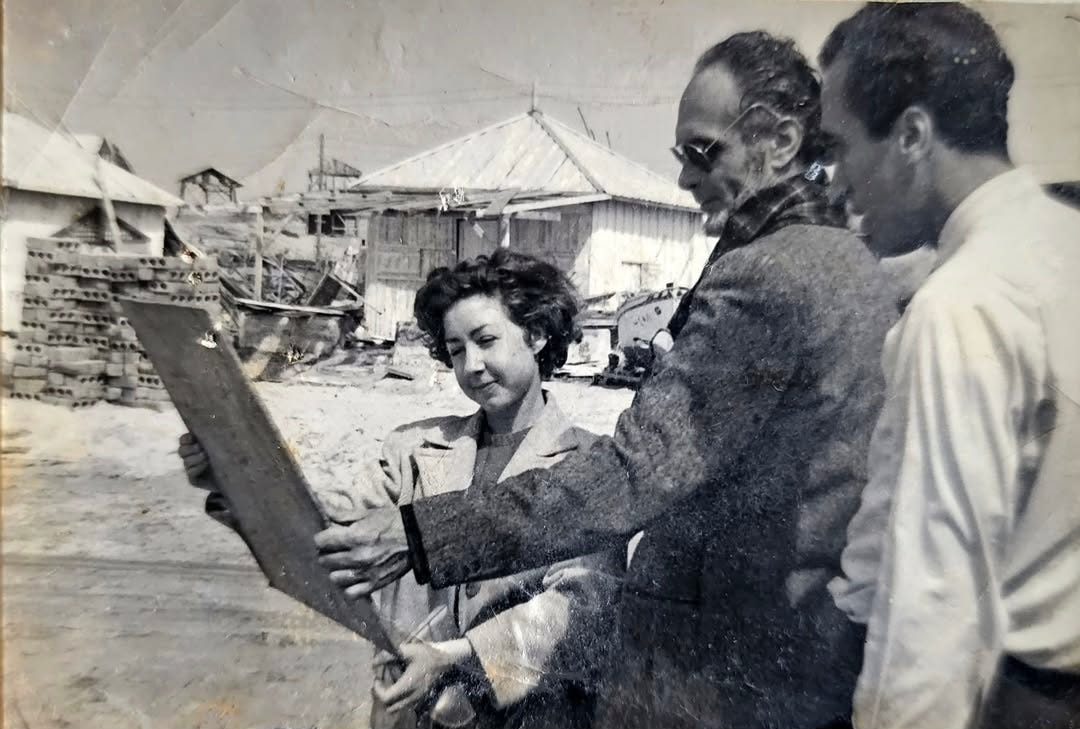 425CC9F0-66B1-4246-8E78-5FA7994C64A8.jpg 425CC9F0-66B1-4246-8E78-5FA7994C64A8.jpg