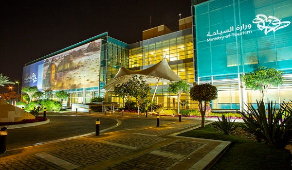 إطلاق النسخة السادسة من برنامج مسرّعة نمو السياحة: - انطلاق البرنامج لتمكين  الشركات الناشئة السياحية - يمتد 4 أشهر ويشمل ورشًا وإرشادًا وفرص ربط  بالمستثمرين - يتضمن رحلة إلى وادي السيليكون ضمن النسخة الجديدة #أخبار_الوئام