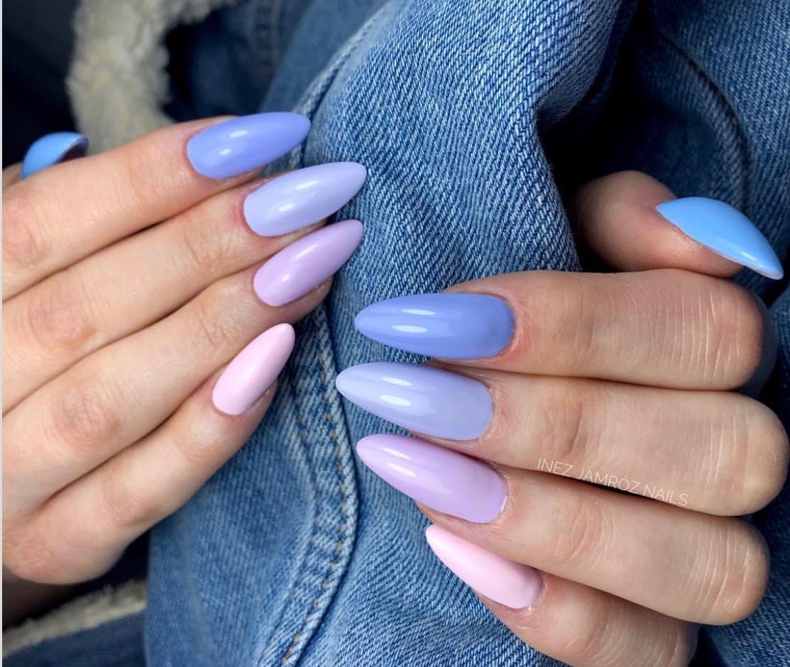 Ombre nails in one tone Ombre nails in one tone