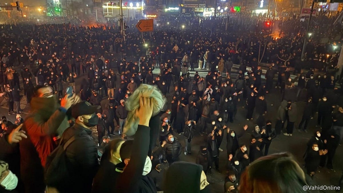 Why And How The US Should Support Democracy In Iran