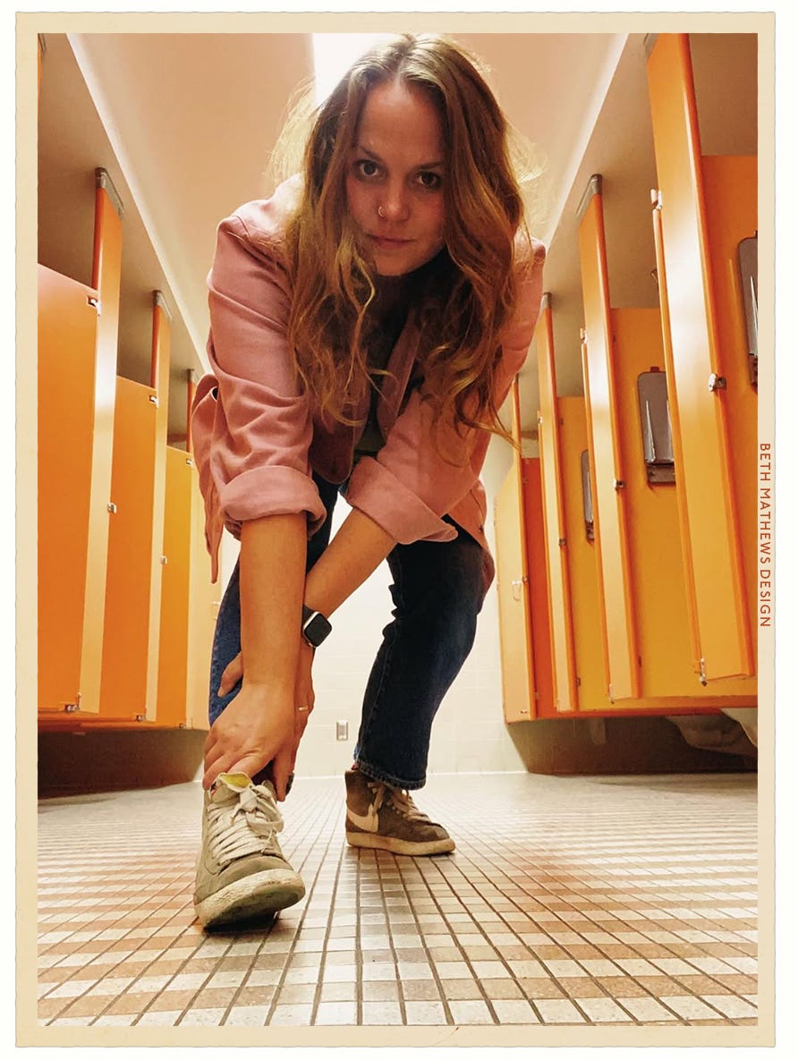 UNDERCOVER × TRASH but beautiful... 写真立て How I Found Beauty in Trash Cans and Factory Bathrooms
