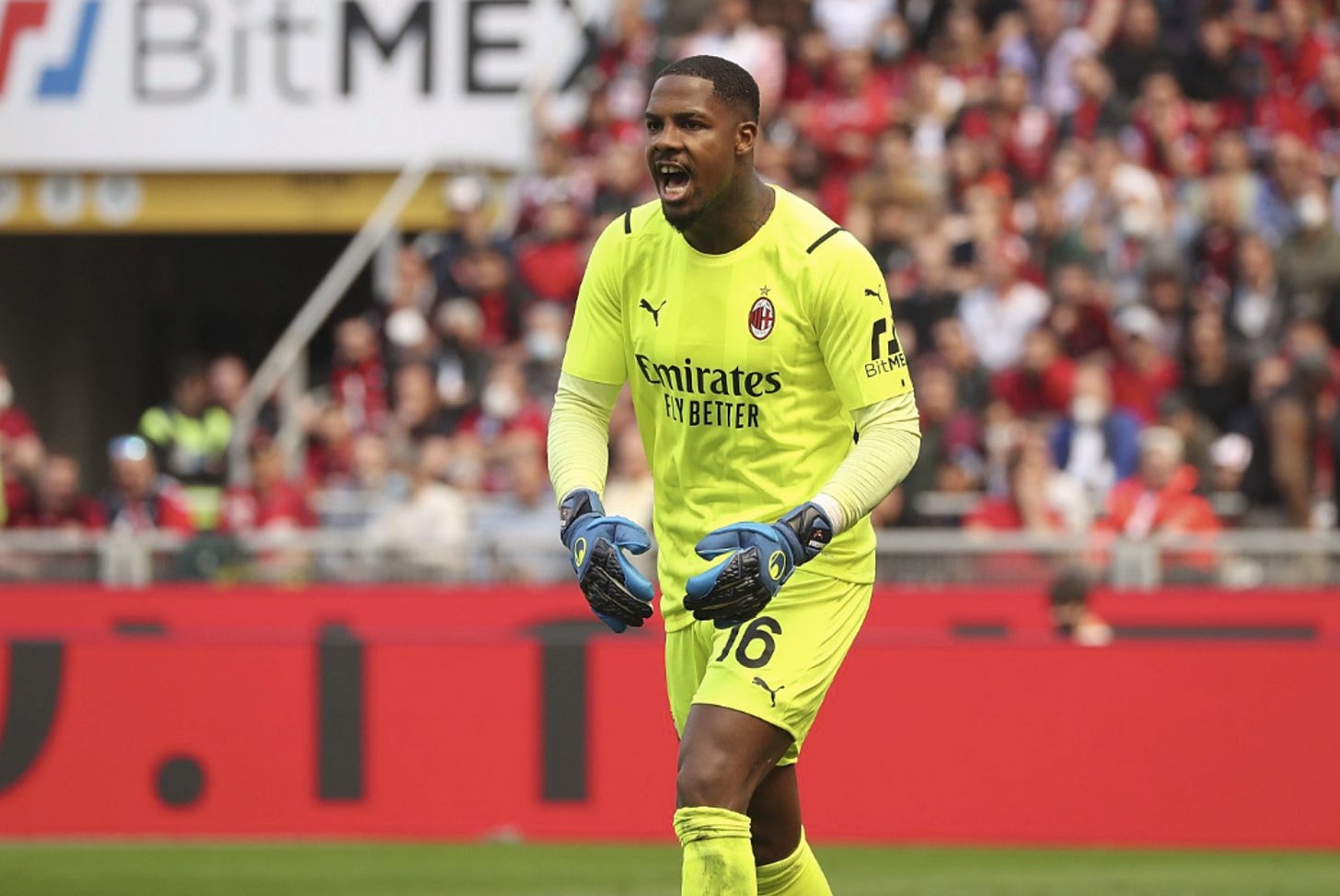 Why is AC Milan's Mike Maignan taking so long to return from injury? -  Total Italian Football