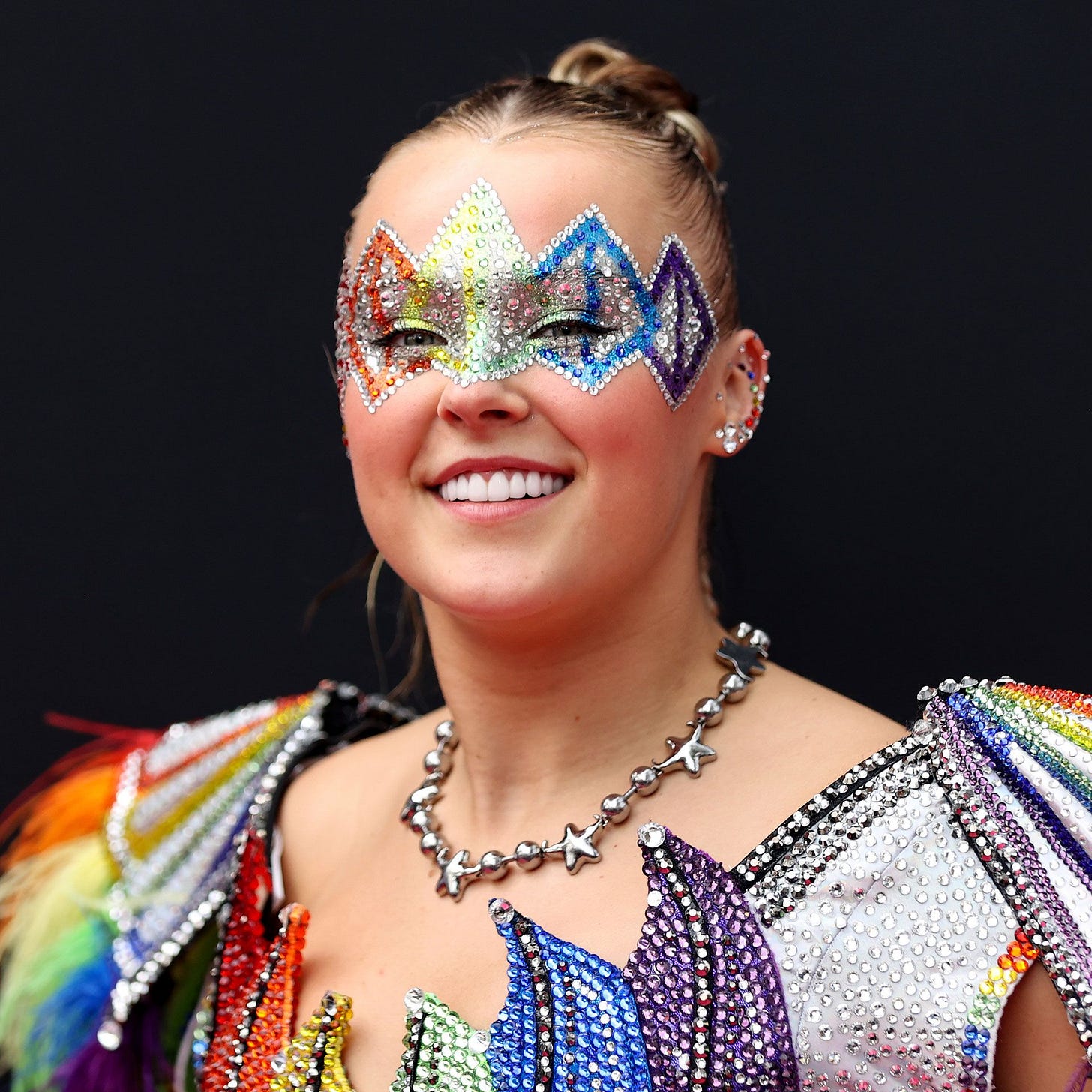 JoJo Siwa Explains Why She No Longer Identifies as a Lesbian | Them