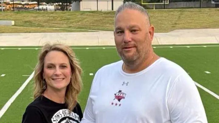 Aaron De La Torre with wife Lori Aaron De La Torre with wife Lori