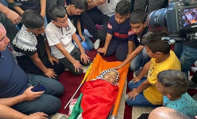 تشييع جثماني الشهيد الطفل الفلسطيني ريان والشهيد المقدسي محمد شحام (فيديو)