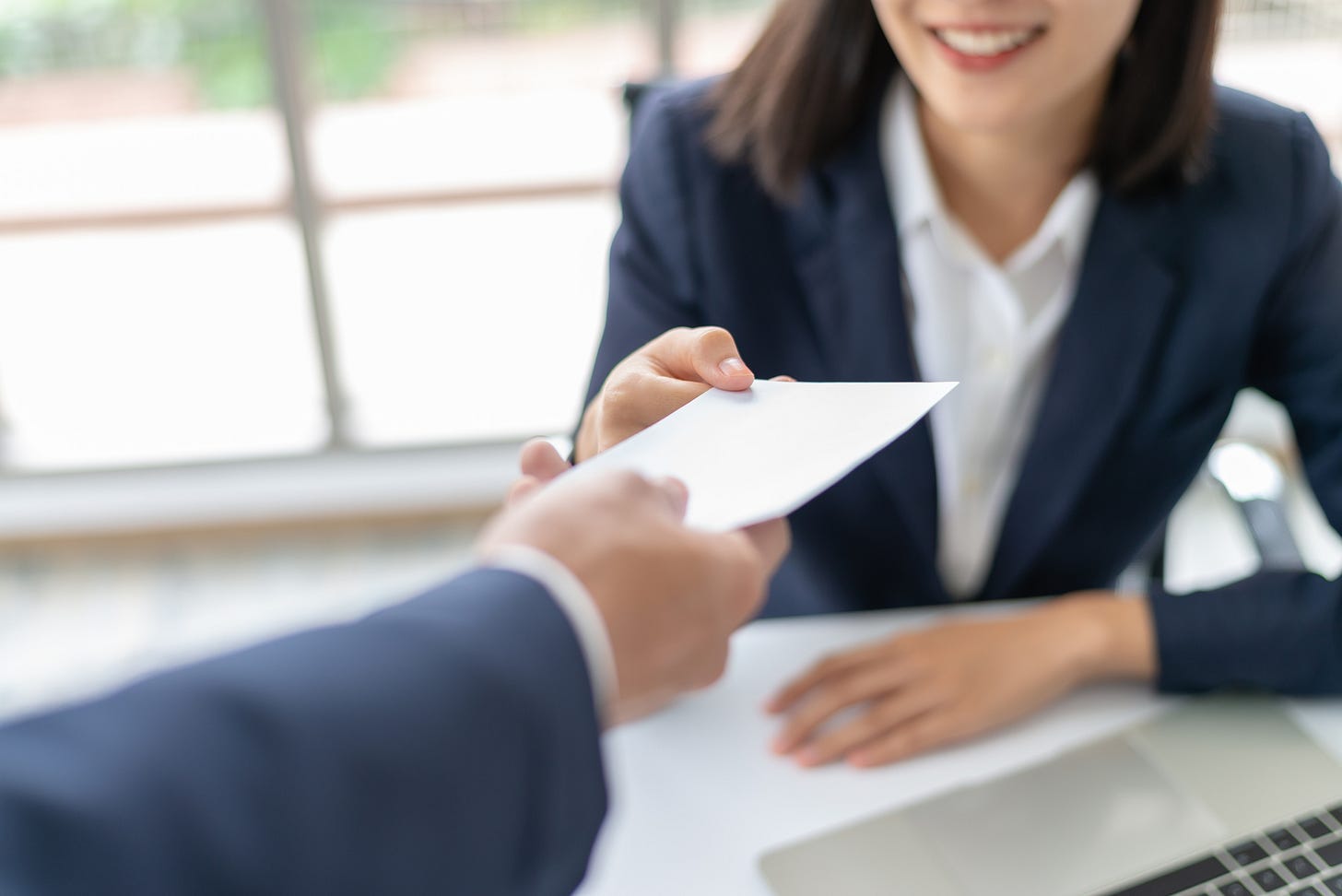 Designing Employee Incentive Programs That Work