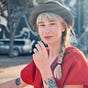Lizzie Derksen's avatar