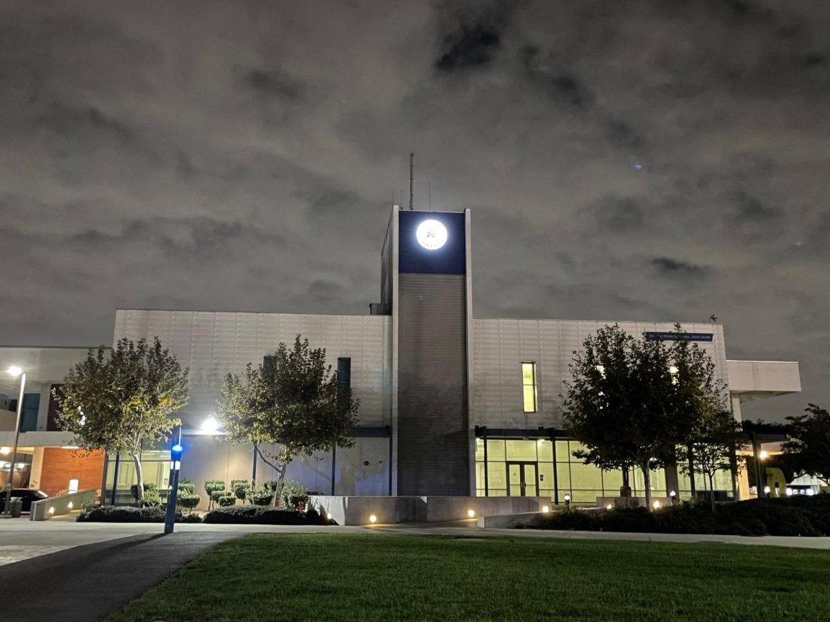 The Industry Technology Education Center, where many night classes take place at El Camino College, is illuminated Monday, Sept. 29. About 10% of students enrolled in 171 evening classes offered at ECC during the 2024-25 academic year, according to the California Community Colleges Chancellor's Office Data Mart and the Academic Program Review Dashboard. During that year, there were roughly five times more day classes offered at ECC than night classes. (Erica Lee | The Union)